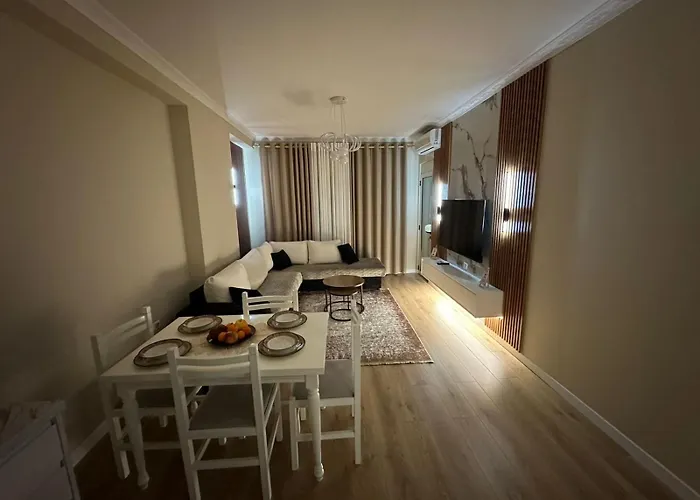 Roan Luxe * Tirana