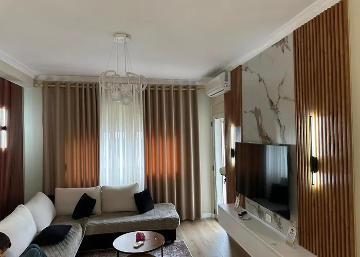 Roan Luxe * Tirana